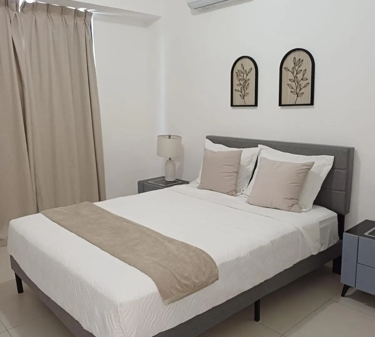 Luxury Modern 2 Bedroom Apt Kingbed,Pool,Gym,Rooftop Santo Domingo 0*,
